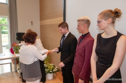 180623 Zeugnis Bg18 244