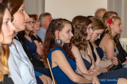 180628 Zeugnis Fo18 037