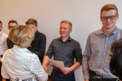 180628 Zeugnis Fo18 062