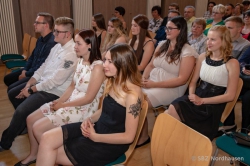 180628 Zeugnis Fo18 023