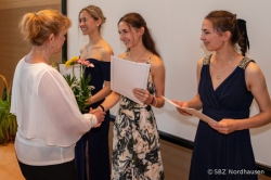 210709 Zeugnis Bg21 142