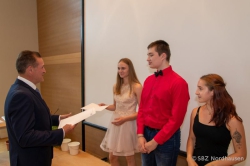 210714 Zeugnis Fo21 183
