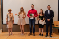 210714 Zeugnis Fo21 195