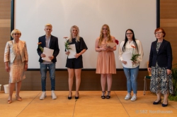 210714 Zeugnis Fo21 266