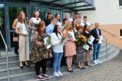 210714 Zeugnis Fo21 307